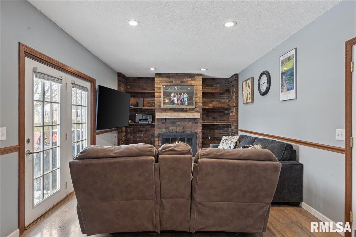 3304 Ellendale Drive Springfield, IL 62704 - Photo 15 of 37