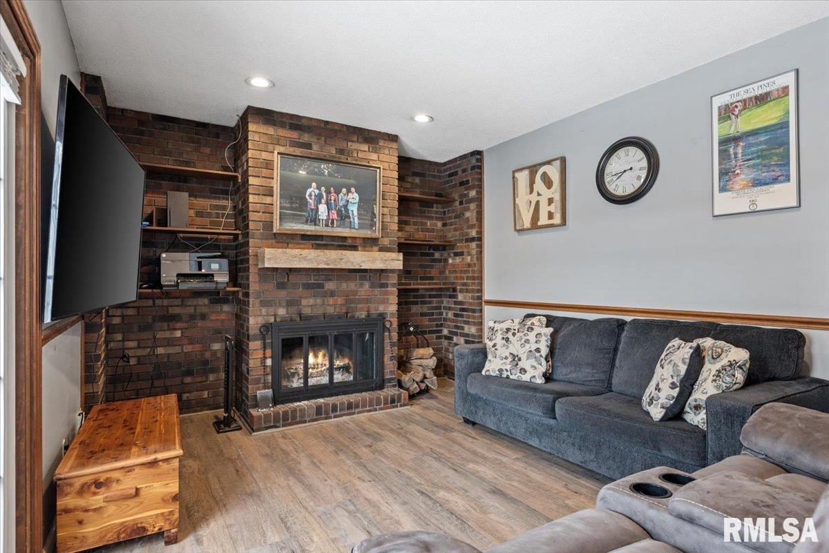 3304 Ellendale Drive Springfield, IL 62704 - Photo 16 of 37