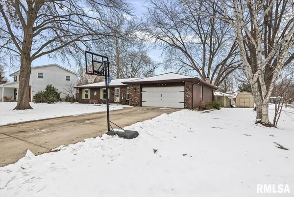 $250,000 | 3304 Ellendale Drive, Springfield, IL 62704