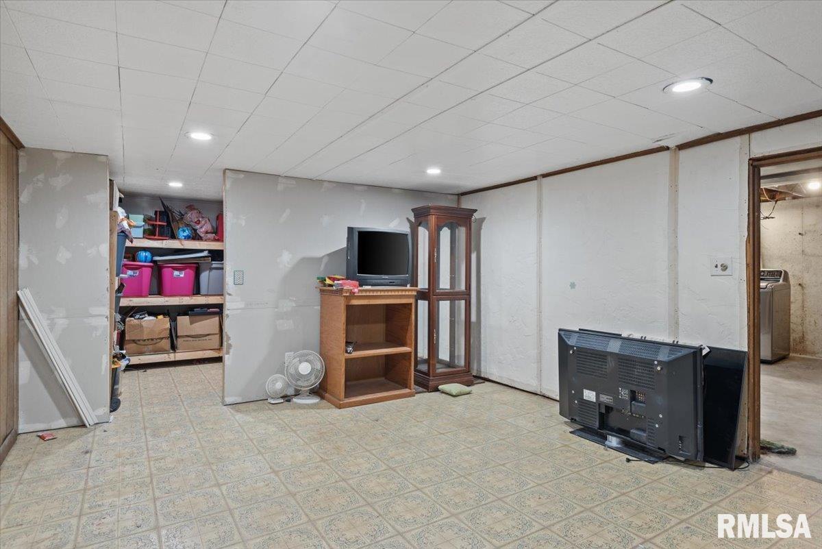 3304 Ellendale Drive Springfield, IL 62704 - Photo 28 of 37