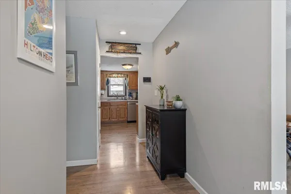 $250,000 | 3304 Ellendale Drive, Springfield, IL 62704