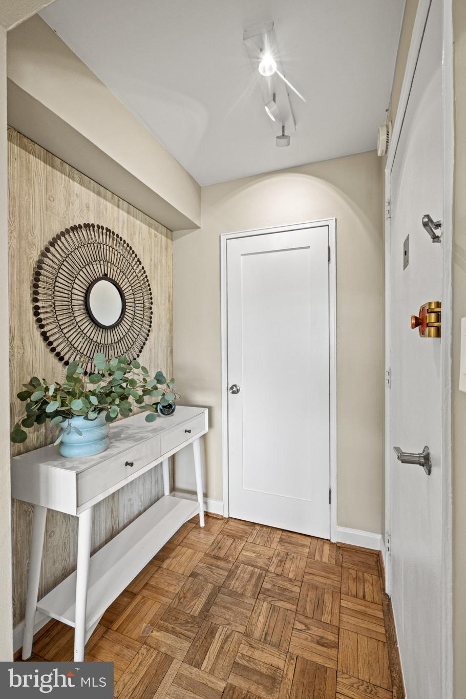 3901 Tunlaw Road Northwest, Unit 604 Washington, DC 20007 - Photo 3 of 32 Gallery Image 3