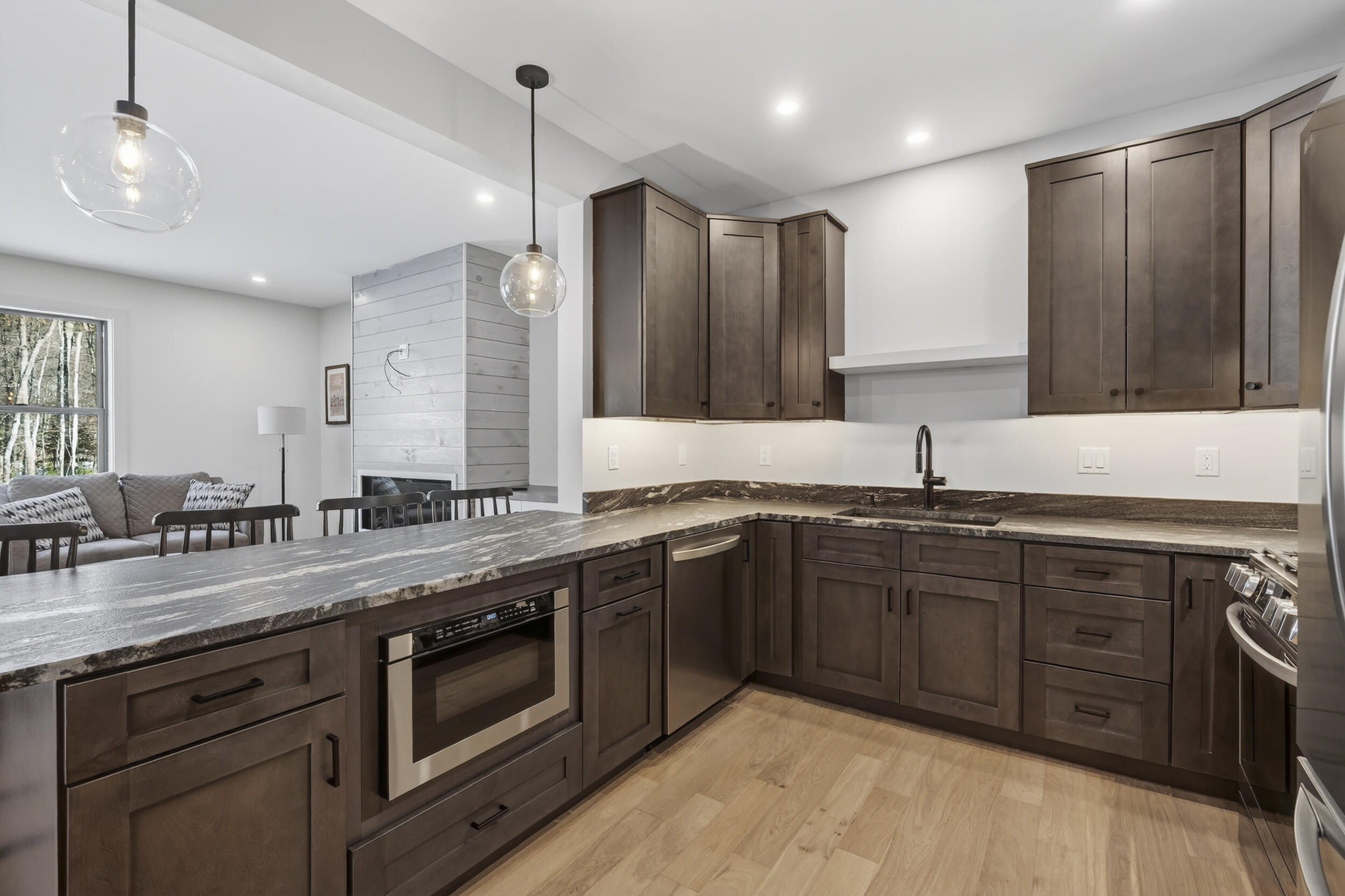 12 Lodgepole Lane, Unit 12 Newry, ME 04261 - Photo 12 of 49 11_thepinescondosunit12-5