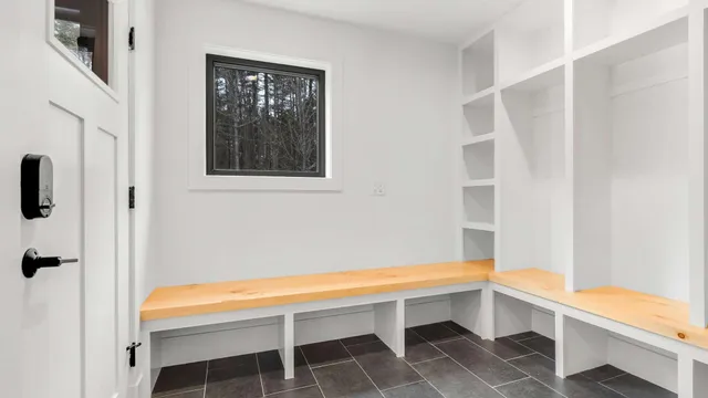 $699,000 | 12 Lodgepole Lane, Unit 12, Newry, ME 04261