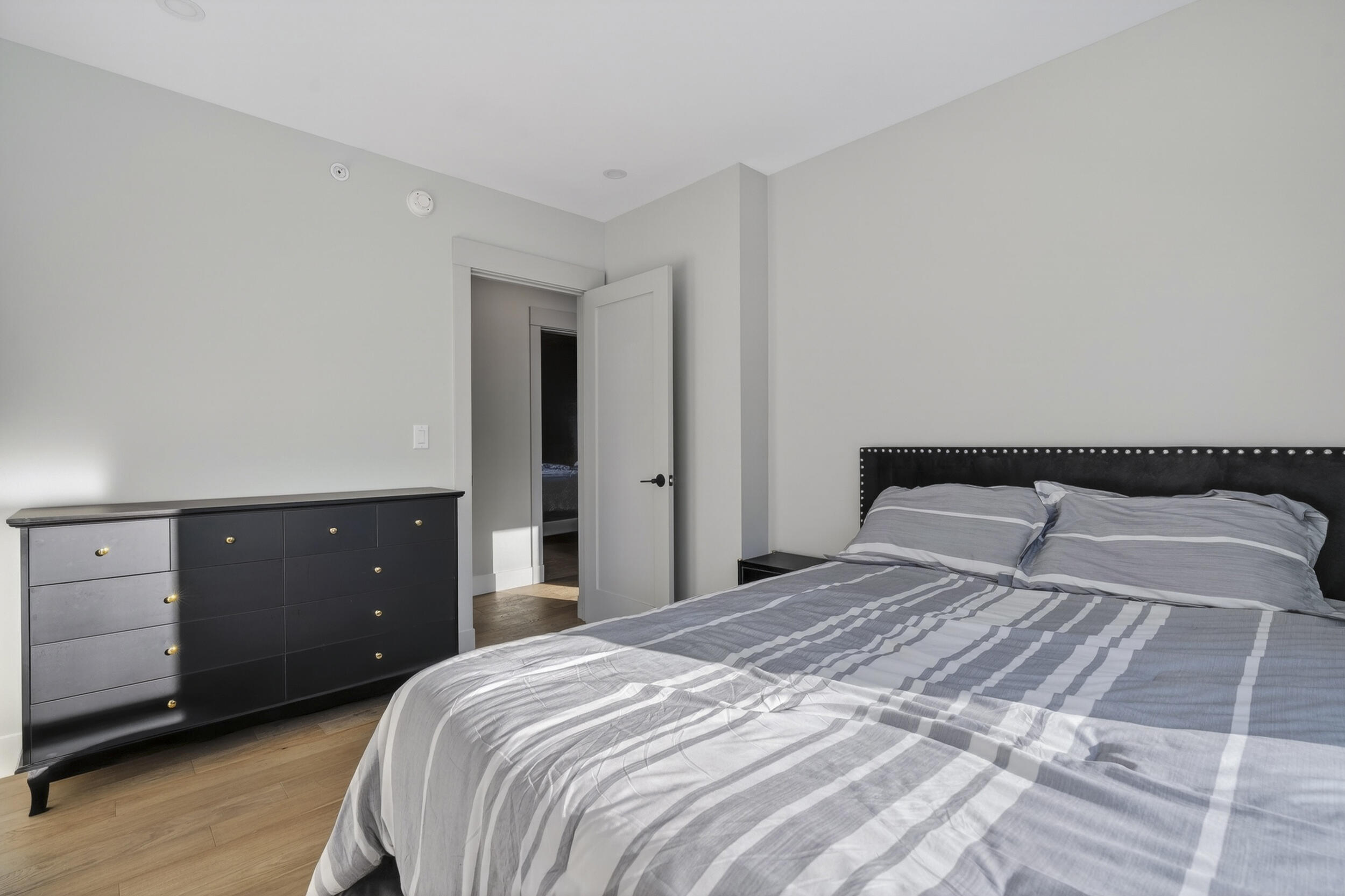 12 Lodgepole Lane, Unit 12 Newry, ME 04261 - Photo 32 of 49 31_thepinescondosunit12-21