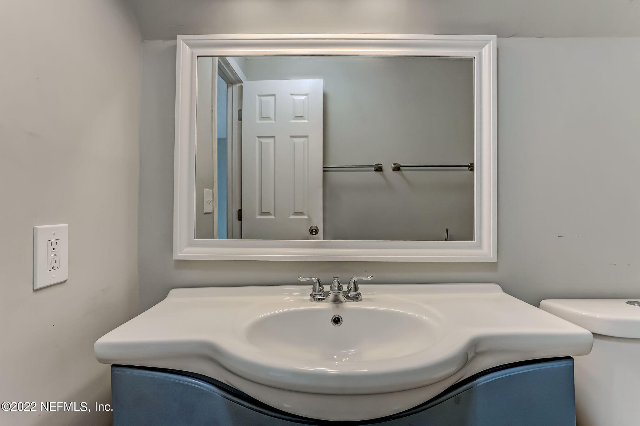 5213 Bedford Road Jacksonville, FL 32207 - Photo 44 of 63 owner suite