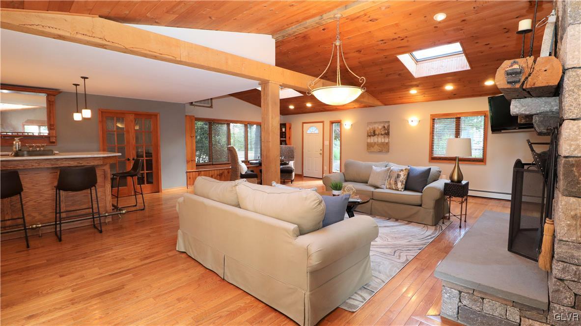 3842 Oakland Road Bethlehem, PA 18020 - Photo 11 of 40 Gallery Image 11