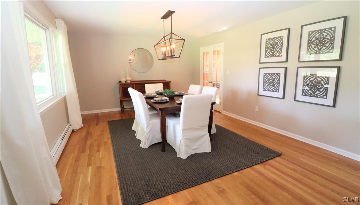 3842 Oakland Road Bethlehem, PA 18020 - Photo 2 of 40 Gallery Image 2