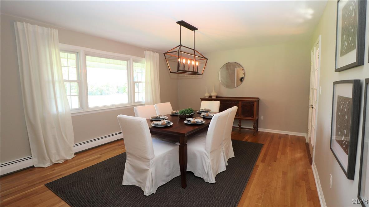 3842 Oakland Road Bethlehem, PA 18020 - Photo 3 of 40 Gallery Image 3