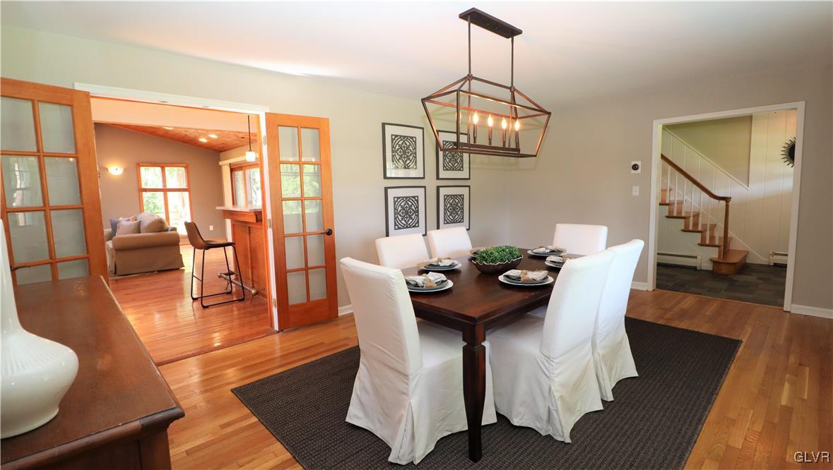 3842 Oakland Road Bethlehem, PA 18020 - Photo 4 of 40 Gallery Image 4