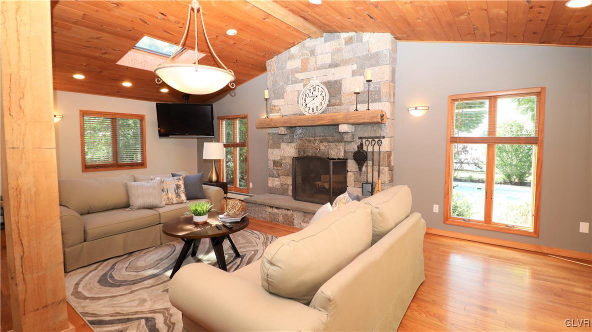 3842 Oakland Road Bethlehem, PA 18020 - Photo 10 of 40 Gallery Image 10