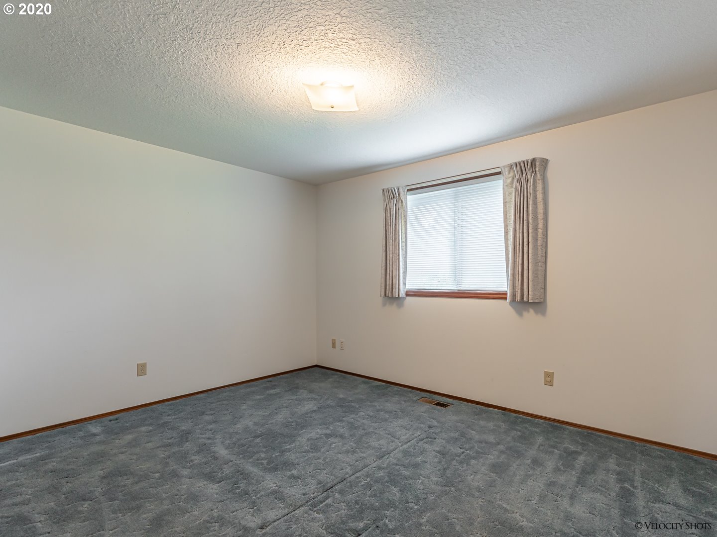36685 Yocum Loop Sandy, OR 97055 - Photo 20 of 32 Gallery Image 20