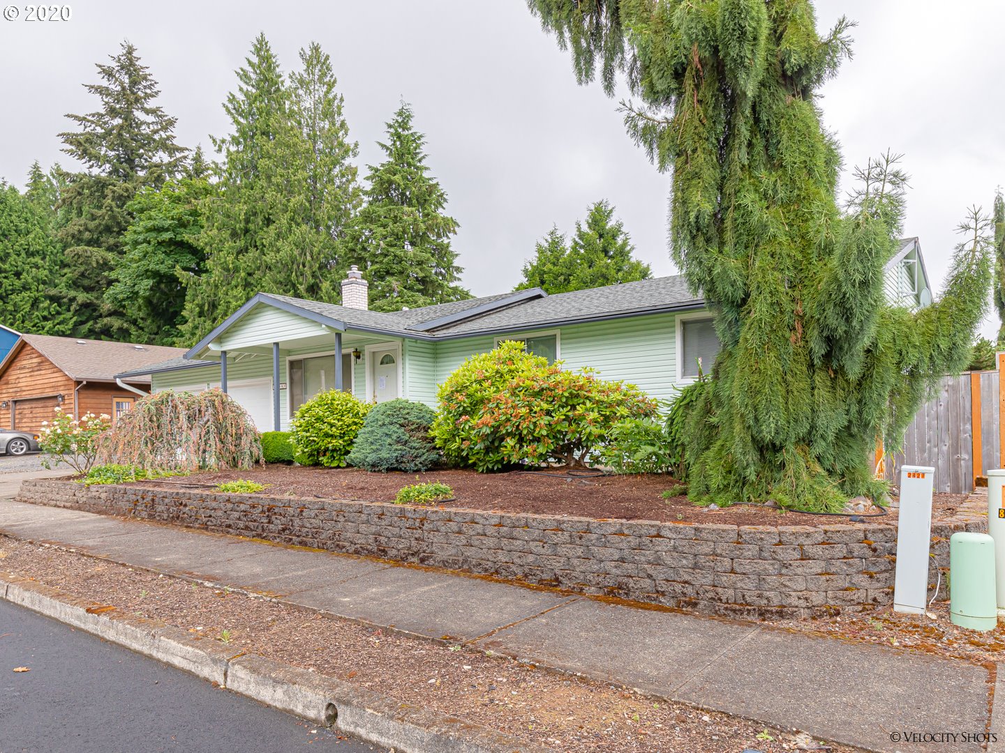36685 Yocum Loop Sandy, OR 97055 - Photo 3 of 32 Gallery Image 3