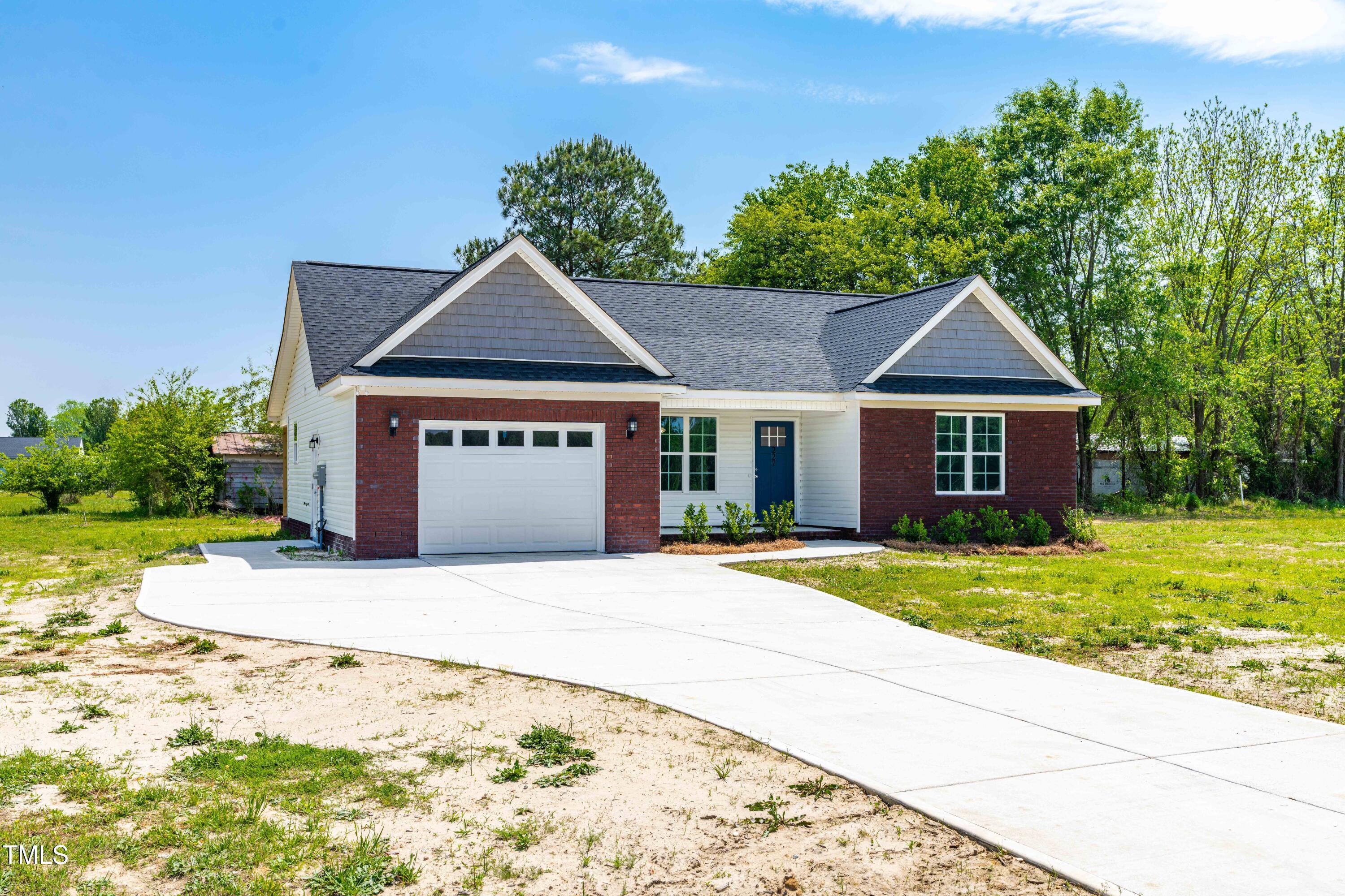 227 Wiggs Road Selma, NC 27576 - Photo 2 of 22 DSC07382