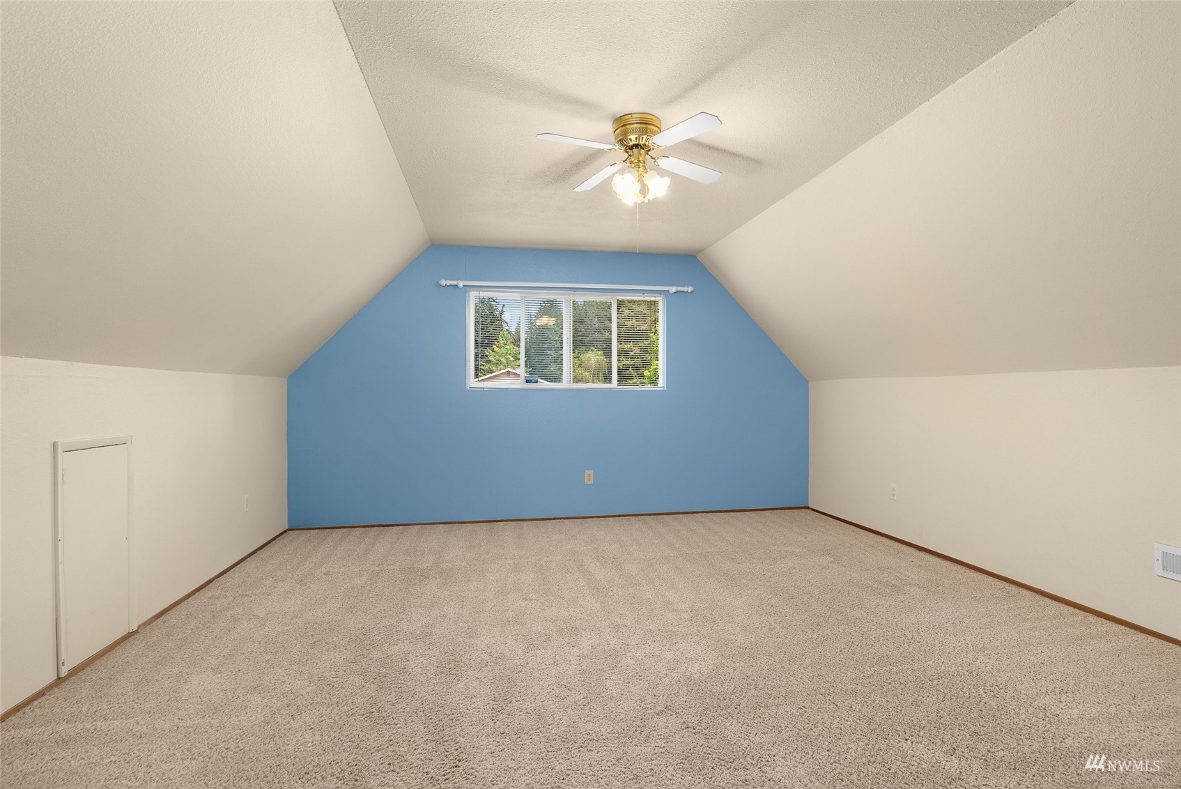 14033 145th Avenue Southeast Renton, WA 98059 - Photo 19 of 22 Gallery Image 19