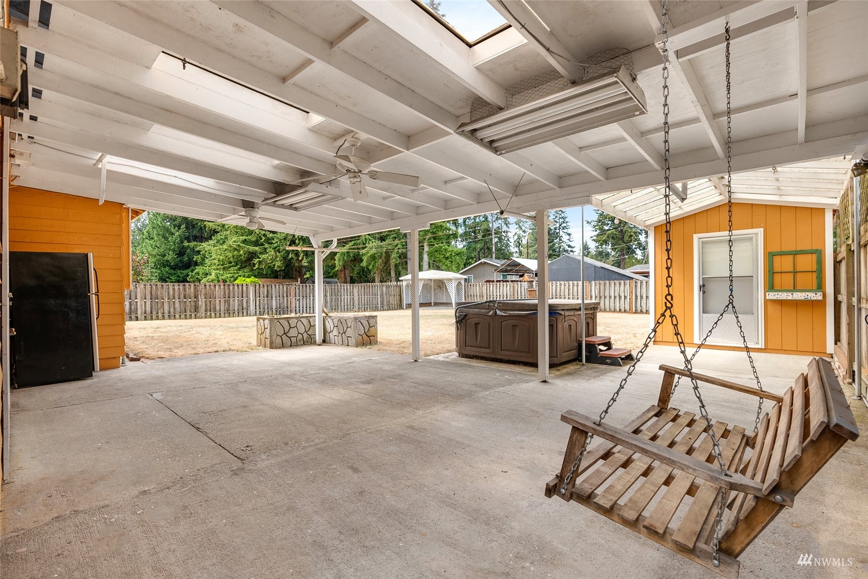 14033 145th Avenue Southeast Renton, WA 98059 - Photo 20 of 22 Gallery Image 20