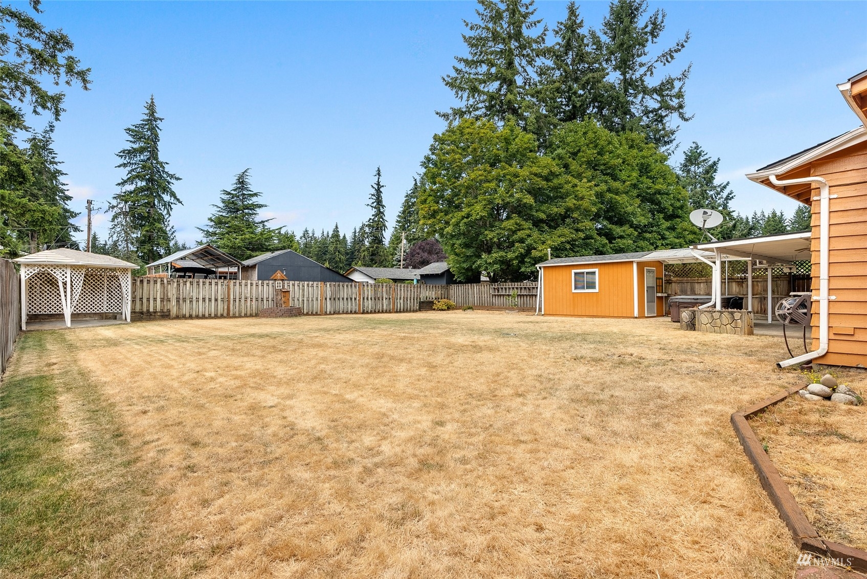 14033 145th Avenue Southeast Renton, WA 98059 - Photo 21 of 22 Gallery Image 21