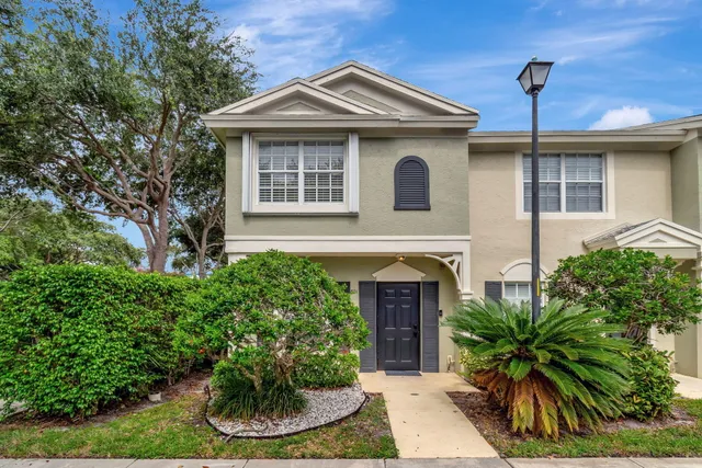$5,300 | 801 Kokomo Key Lane, Delray Beach, FL 33483