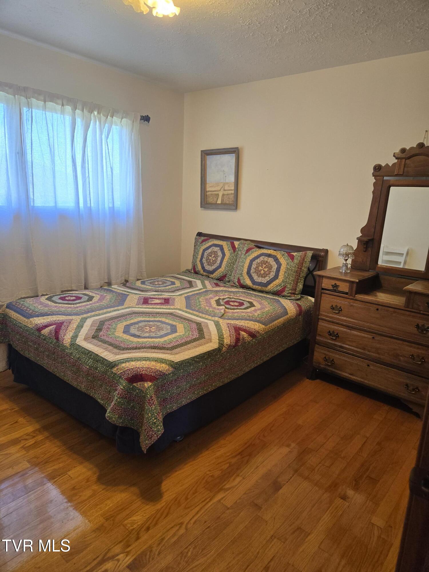 720 North Mohawk Drive Erwin, TN 37650 - Photo 28 of 39 20250920_122510