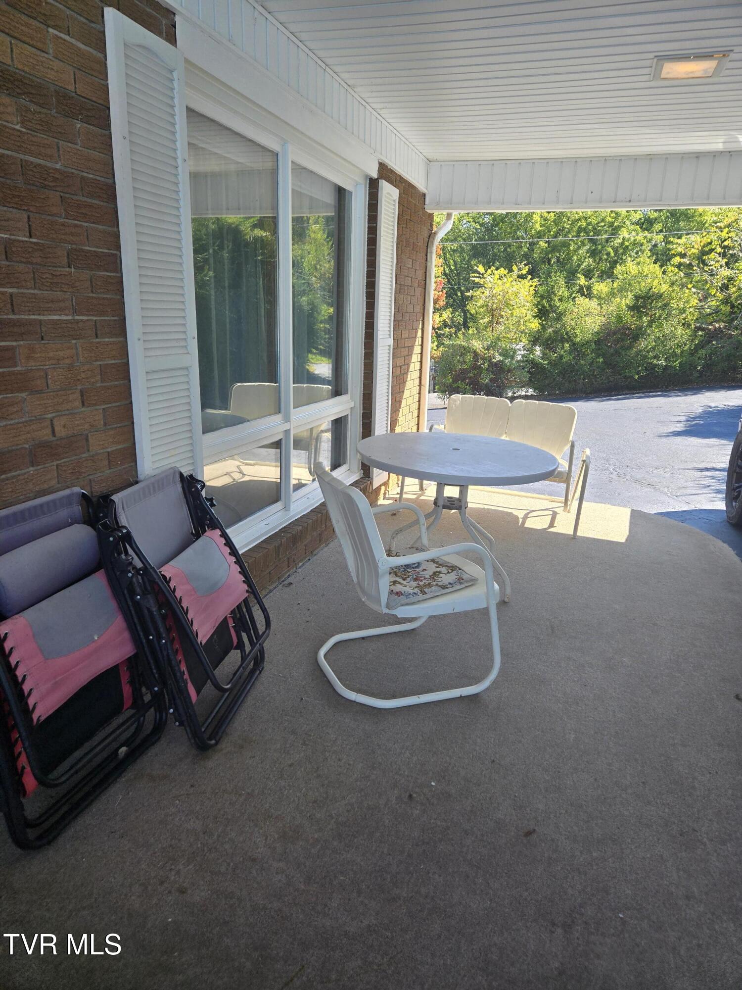 720 North Mohawk Drive Erwin, TN 37650 - Photo 37 of 39 20250920_105930