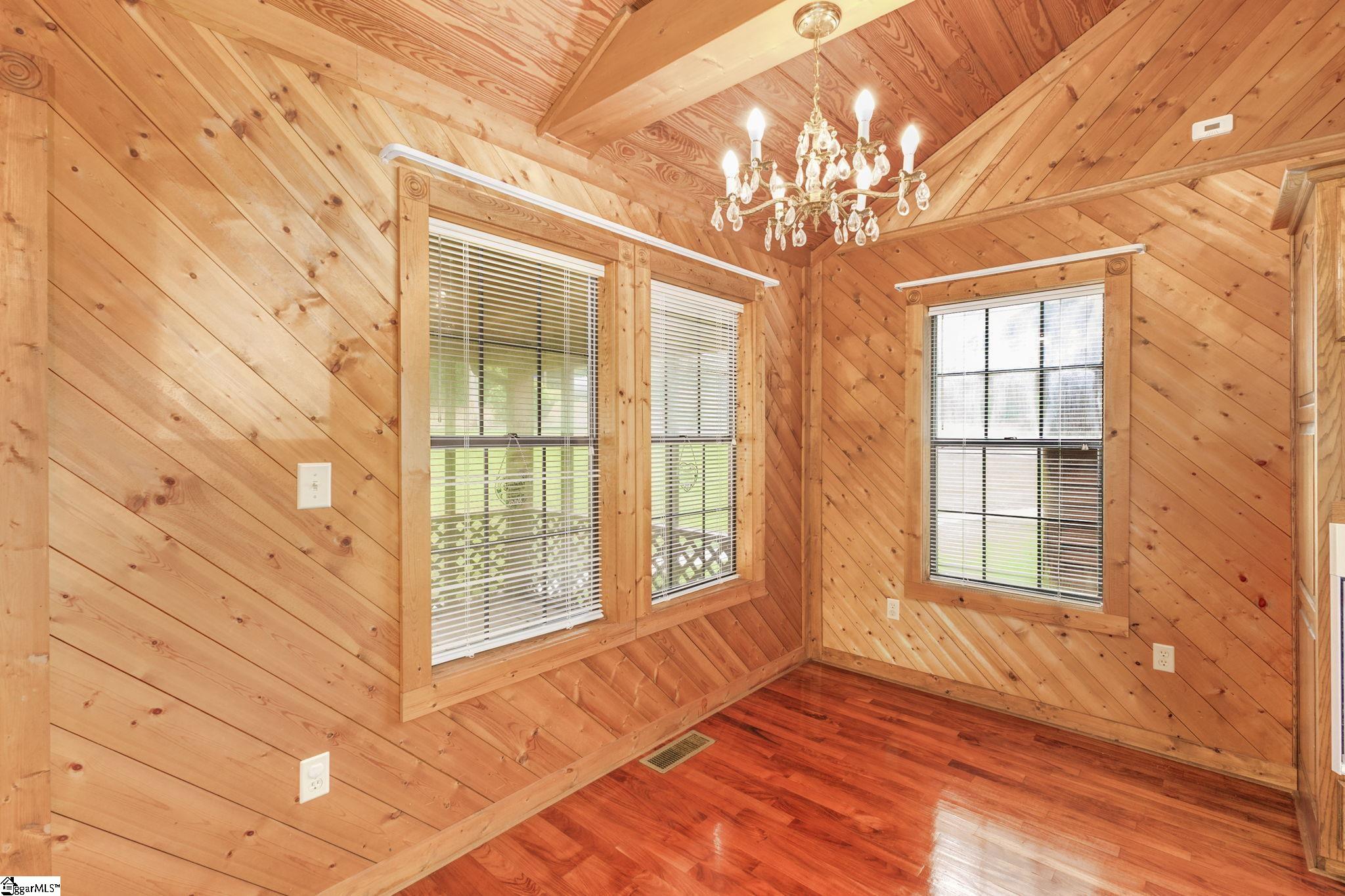 136 Hampton Road Easley, SC 29640 - Photo 8 of 36