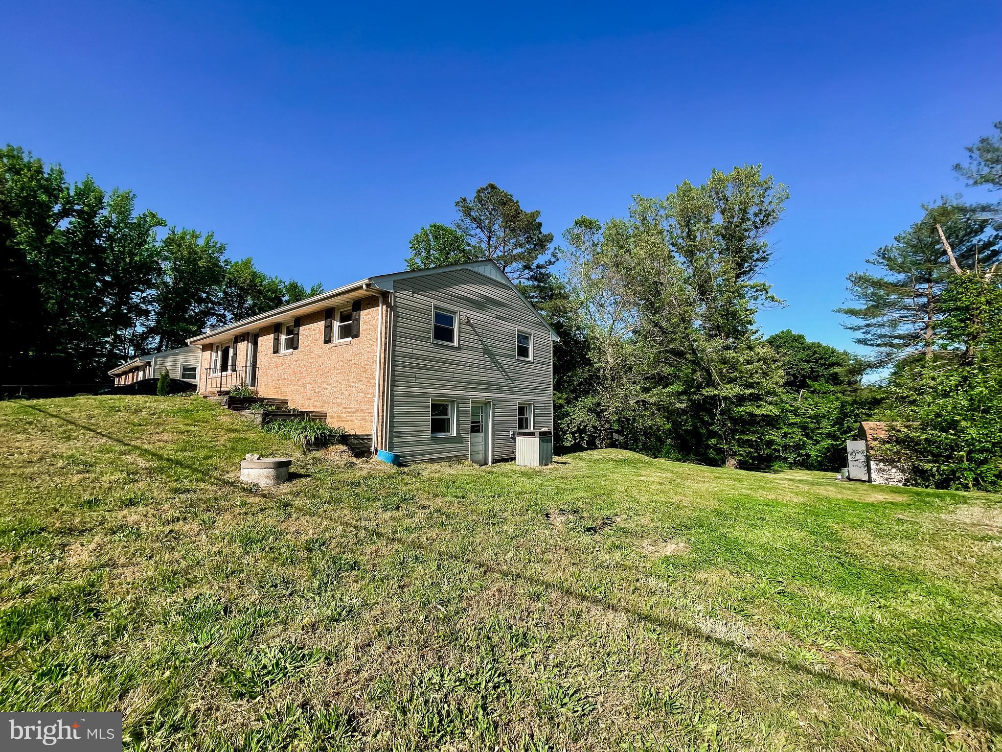 118 Sandy Ridge Road Fredericksburg, VA 22405 - Photo 2 of 21 Gallery Image 2