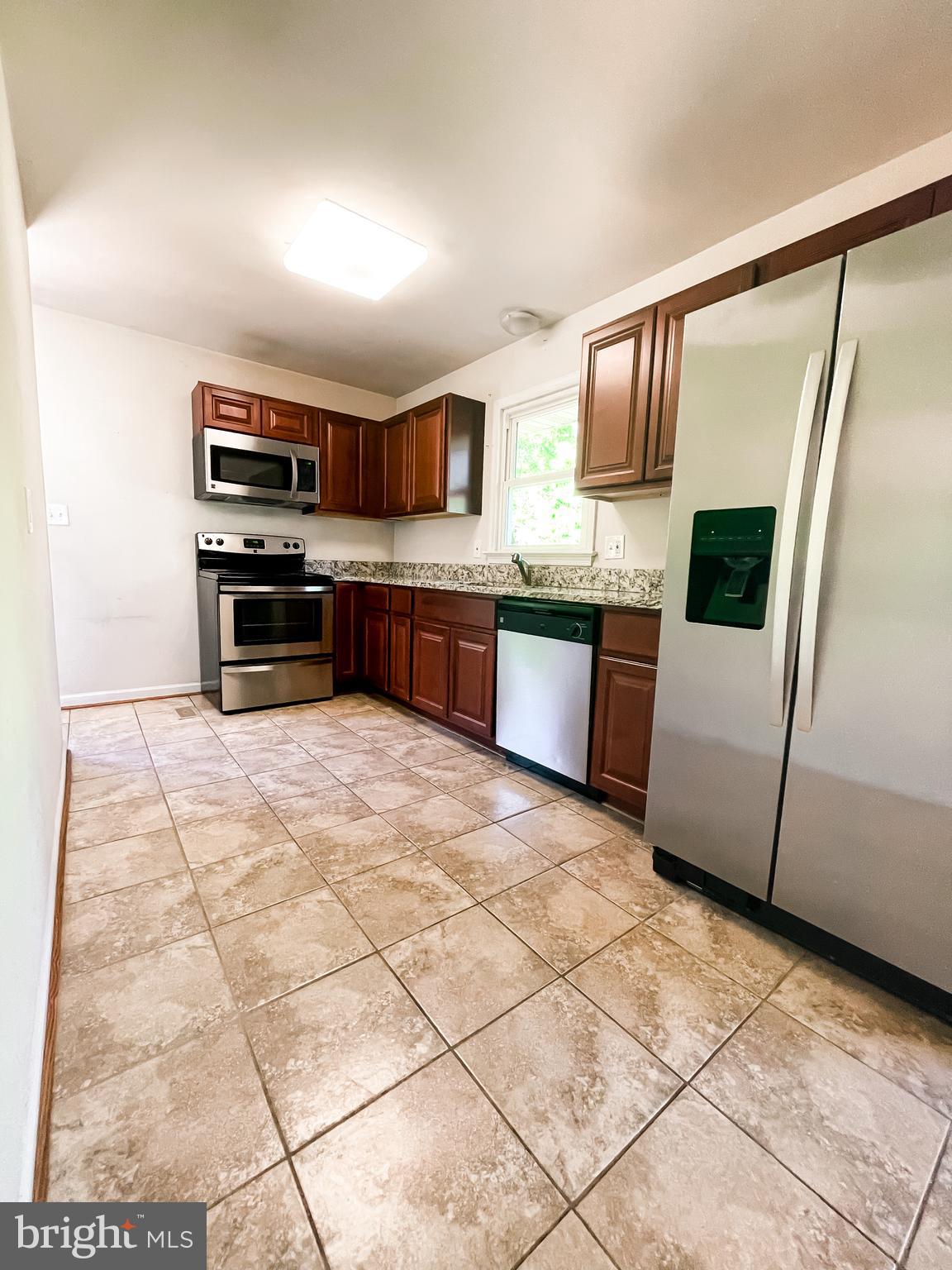 118 Sandy Ridge Road Fredericksburg, VA 22405 - Photo 6 of 21 Gallery Image 6