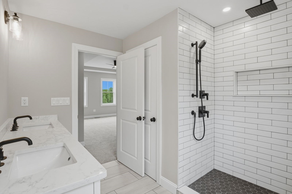 145 Turner Farm Road Uxbridge, MA 01569 - Photo 4 of 9