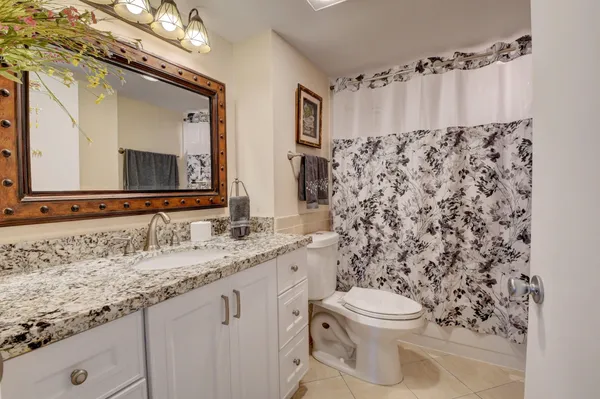 $6,000 | 19 Royal Palm Way, Unit 205, Boca Raton, FL 33432