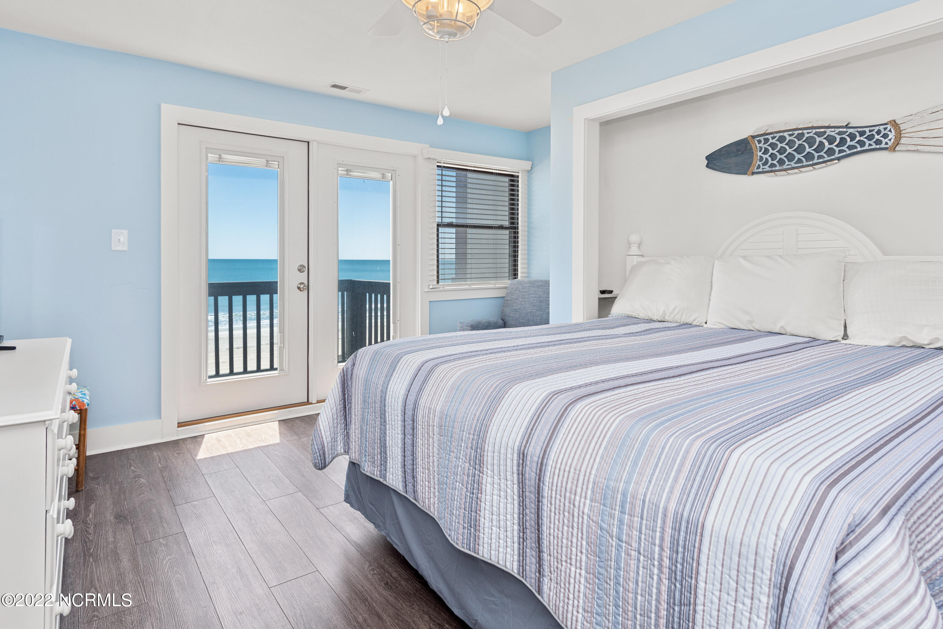 2501 Ocean Drive, Unit 1A3 Emerald Isle, NC 28594 - Photo 30 of 38 2501 Ocean Dr