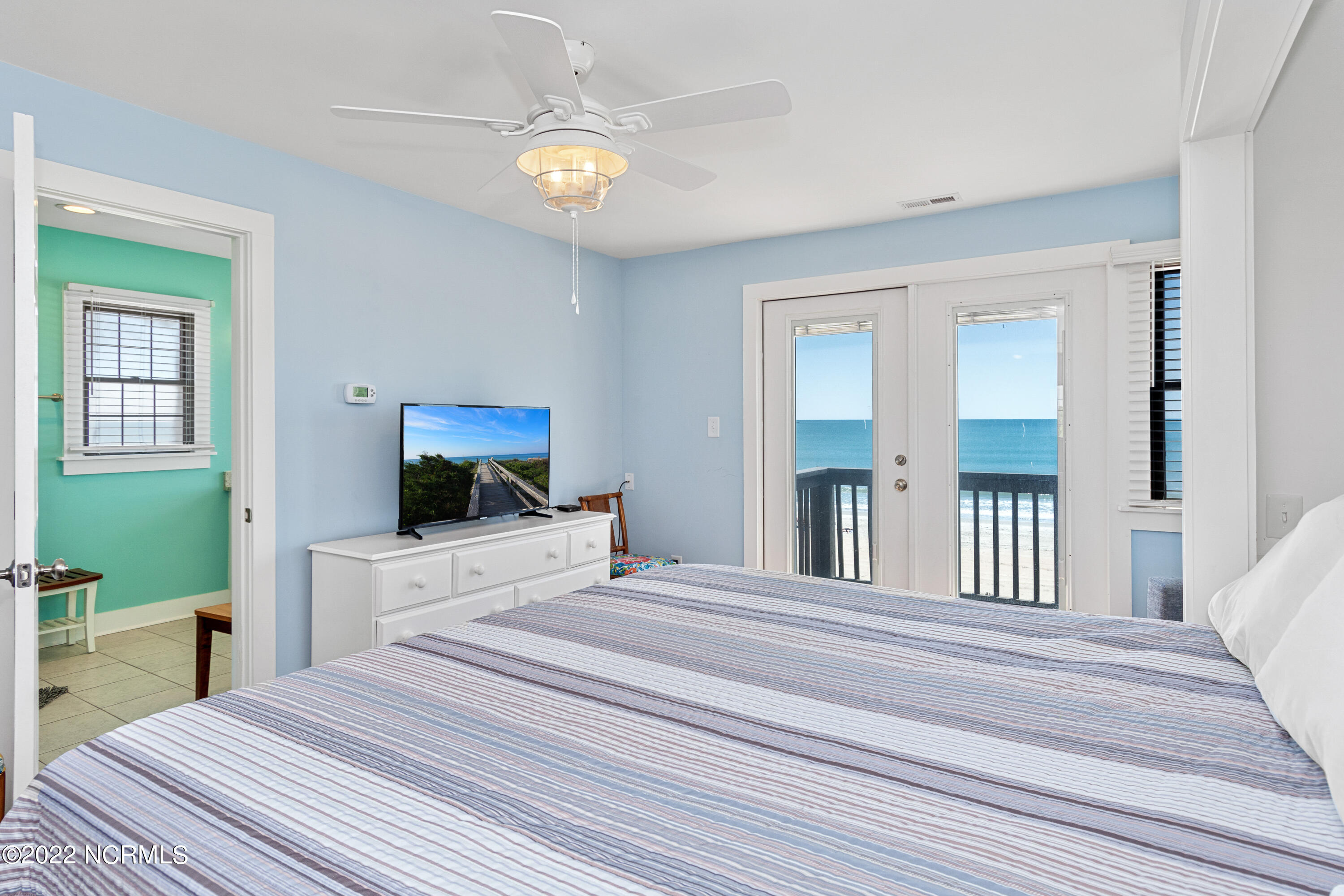 2501 Ocean Drive, Unit 1A3 Emerald Isle, NC 28594 - Photo 32 of 38 2501 Ocean Dr