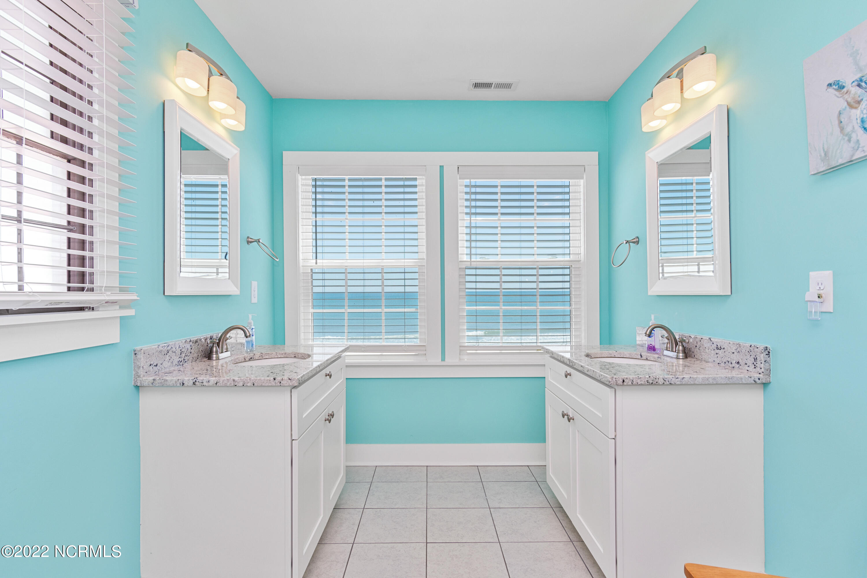 2501 Ocean Drive, Unit 1A3 Emerald Isle, NC 28594 - Photo 33 of 38 2501 Ocean Dr