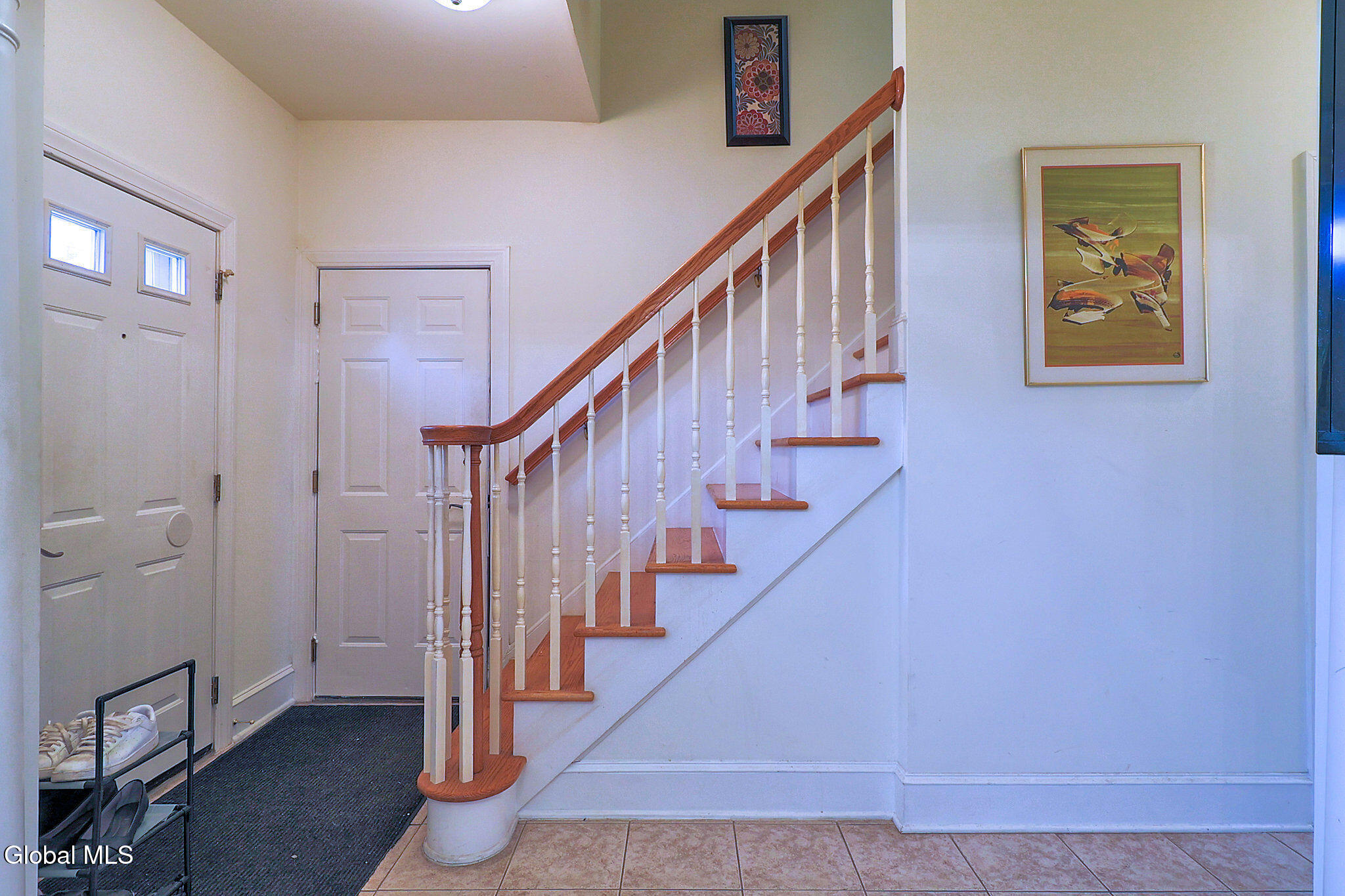 19 Elm Street Cohoes, NY 12047 - Photo 4 of 18 Entry