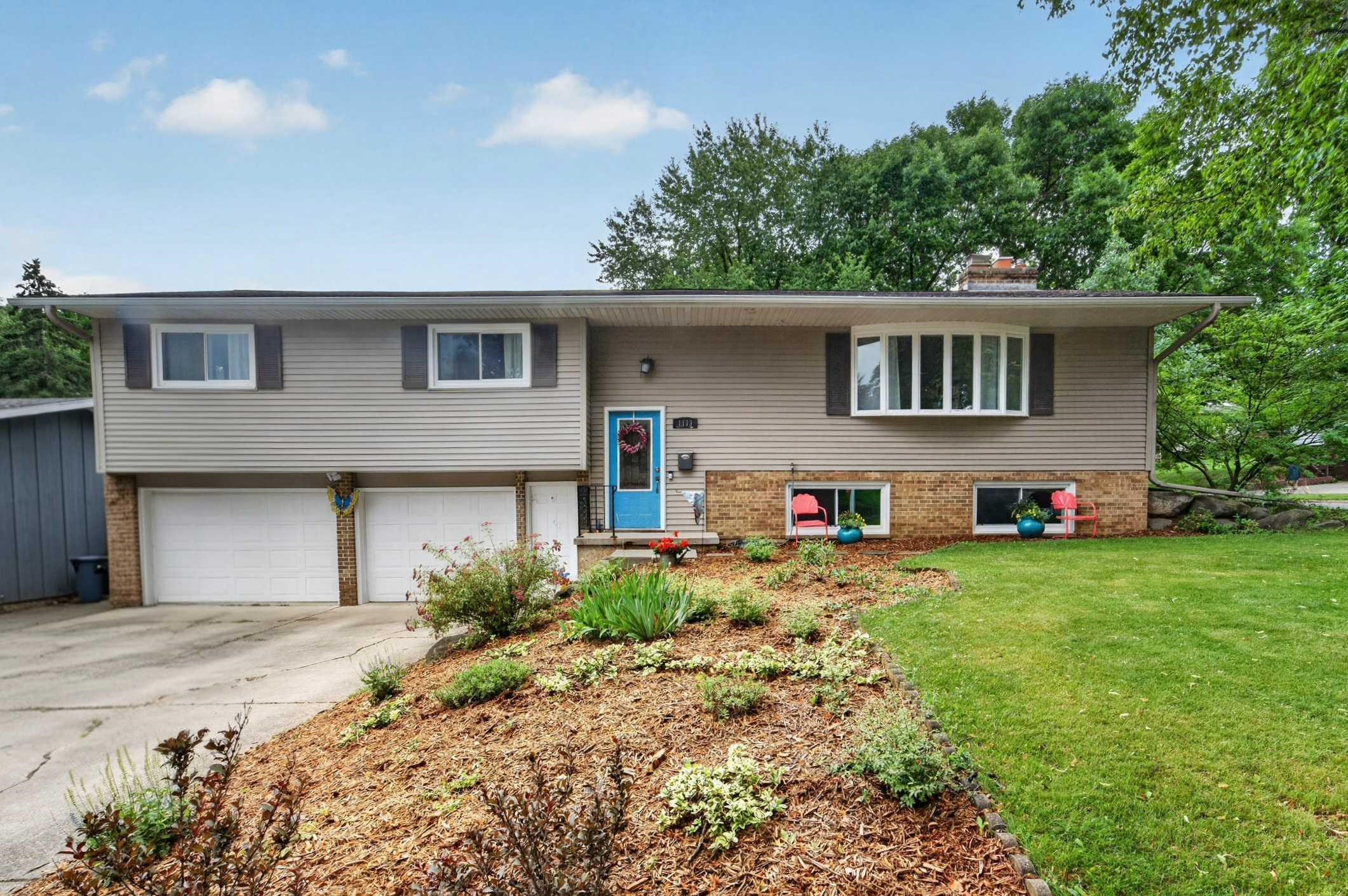 1133 Frisch Road Madison, WI 53711 - Photo 1 of 39