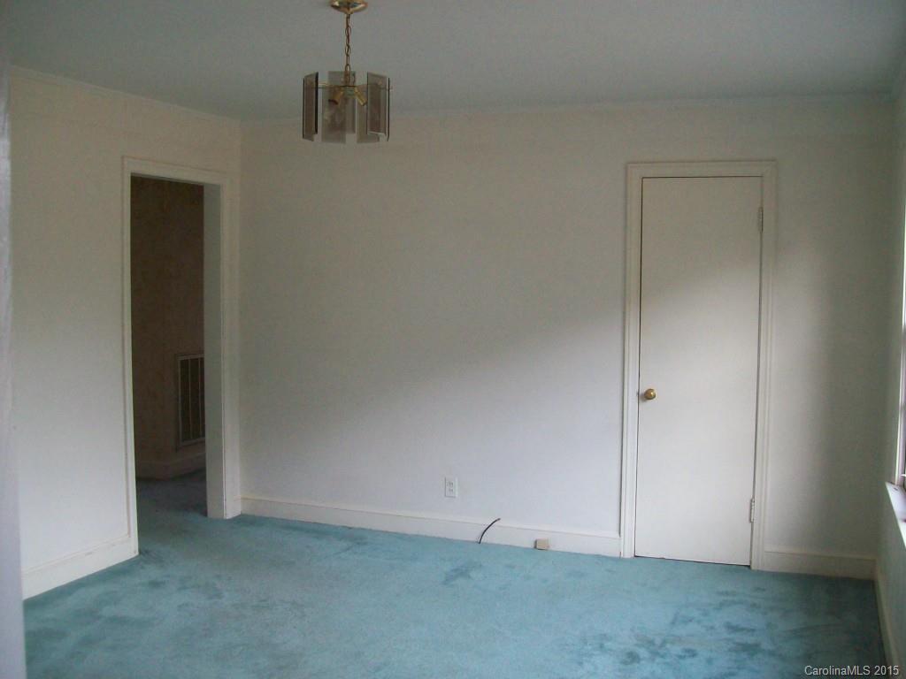 3089 Chapel Hill Road Rock Hill, SC 29732 - Photo 5 of 12 Gallery Image 5
