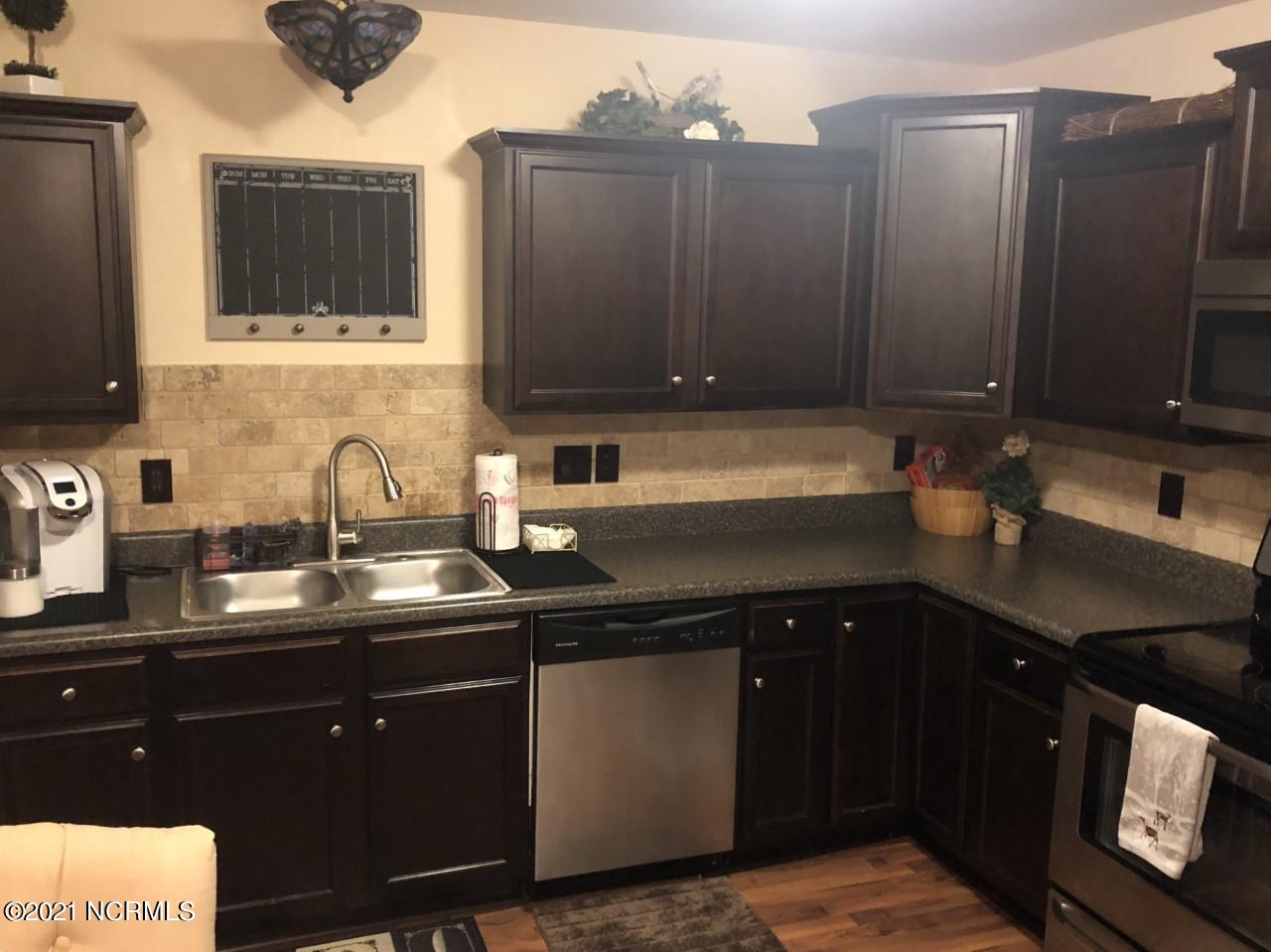 178 Pine Hollow Road Holly Ridge, NC 28445 - Photo 6 of 17 kitchen