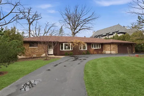 $600,000 | 330 Ferndale Avenue, Elmhurst, IL 60126