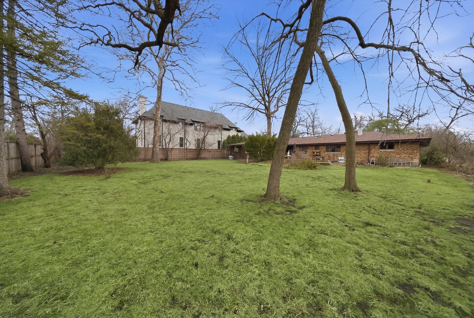 330 Ferndale Avenue Elmhurst, IL 60126 - Photo 32 of 36 a view of a backyard with a garden