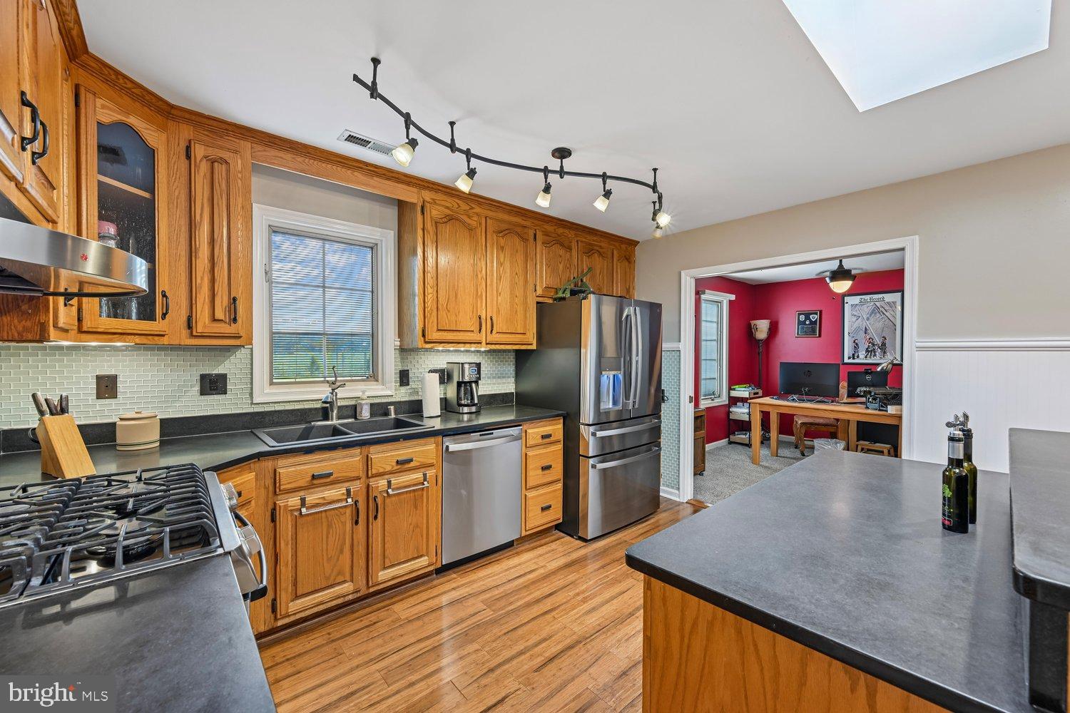 16201 Brandywine Road Brandywine, MD 20613 - Photo 15 of 72 Kitchen