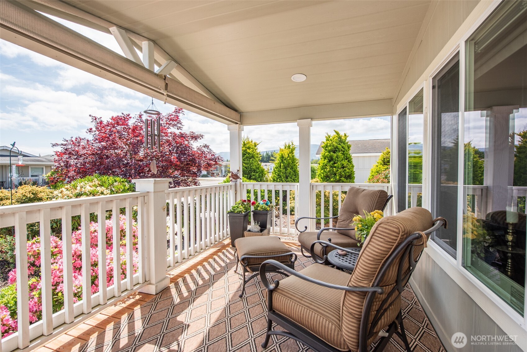 720 West Heritage Loop Sequim, WA 98382 - Photo 5 of 35 a view of balcony with furniture