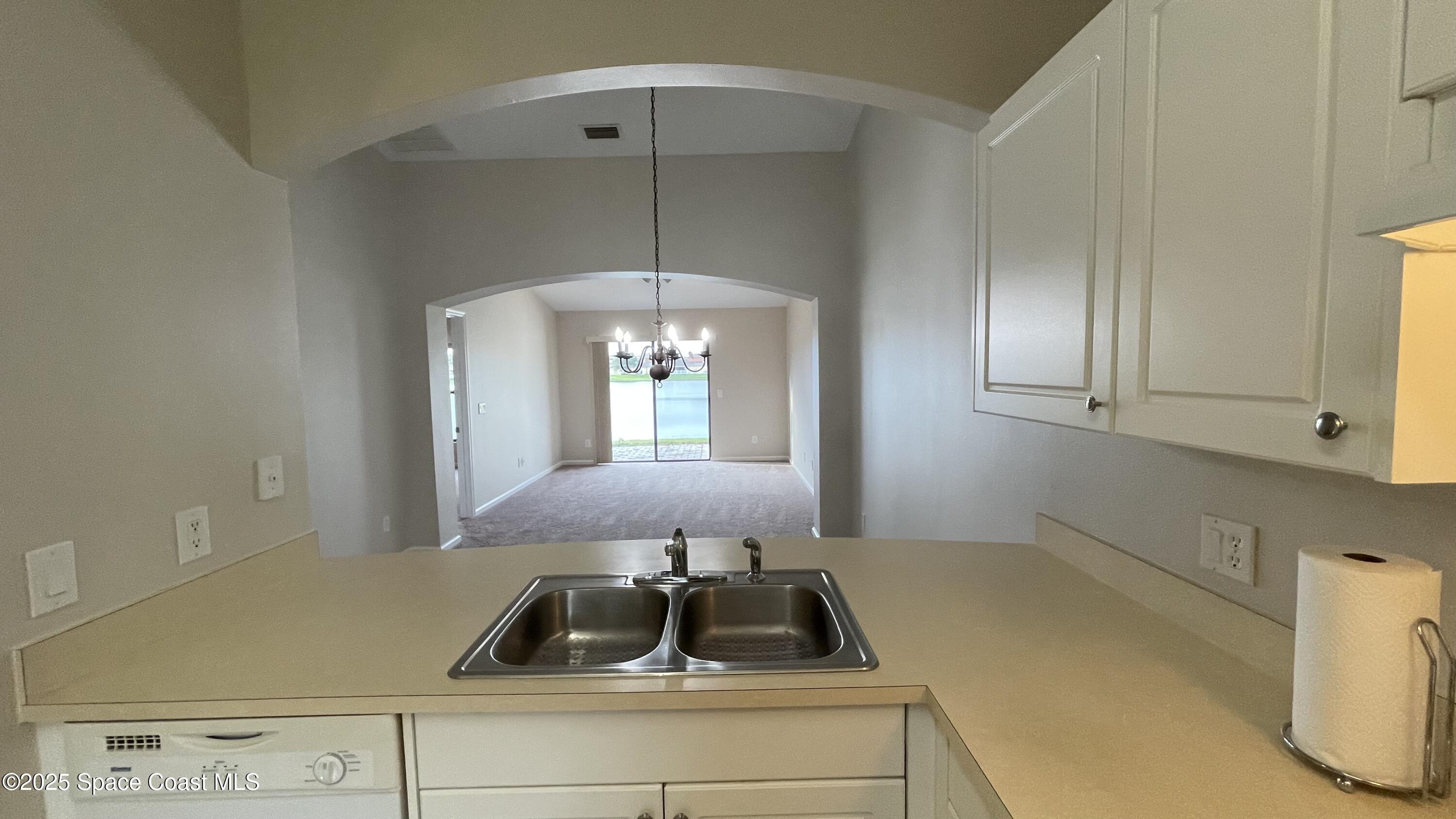 975 Luminary Circle, Unit 103 Melbourne, FL 32901 - Photo 25 of 70 Open plan