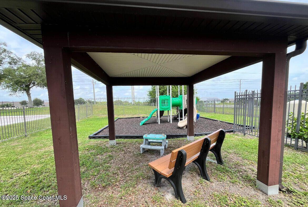 975 Luminary Circle, Unit 103 Melbourne, FL 32901 - Photo 66 of 70 Park