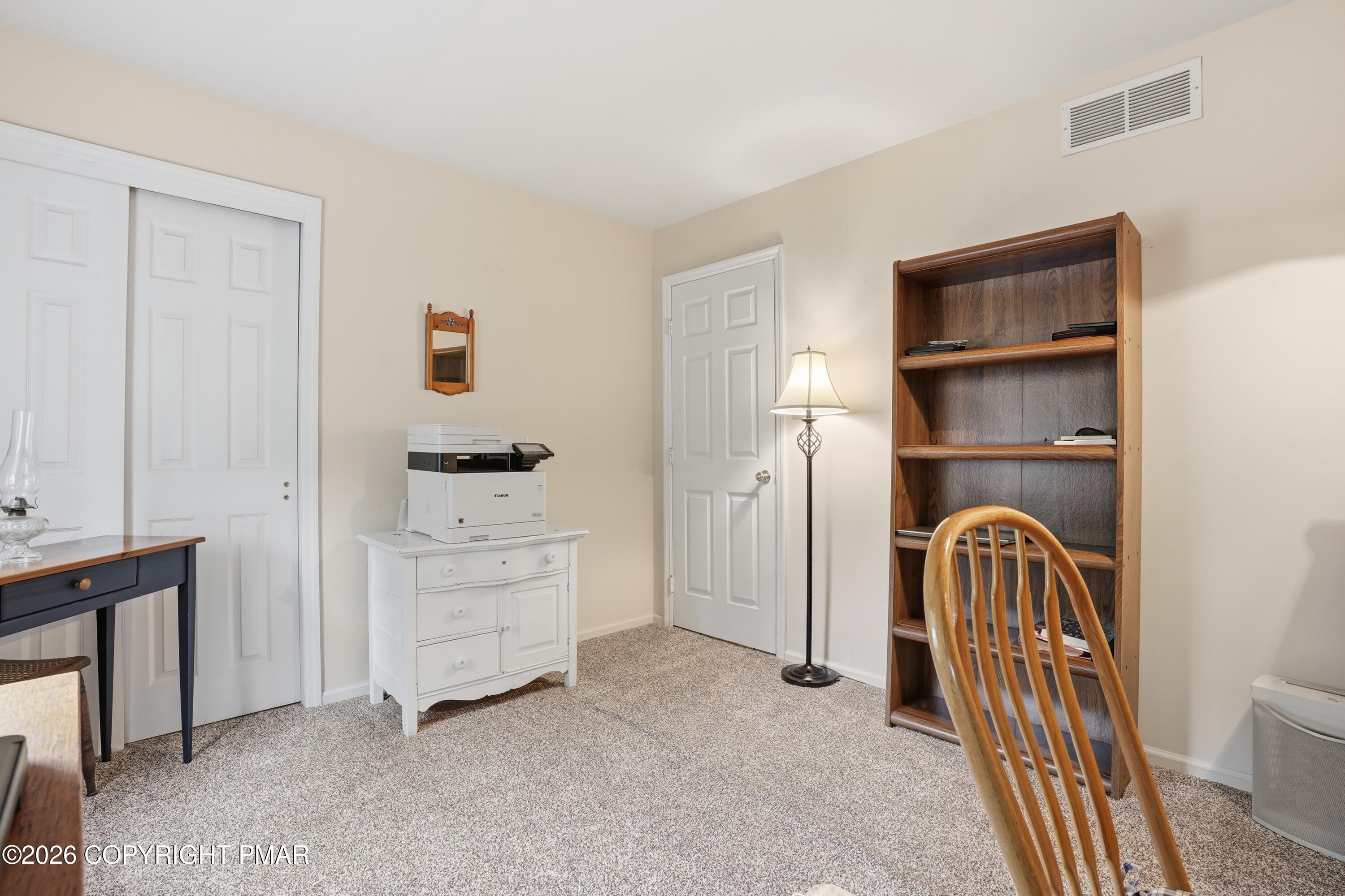 14 Minsi Road Delaware Water Gap, PA 18327 - Photo 34 of 75 11 4th Bed (2)