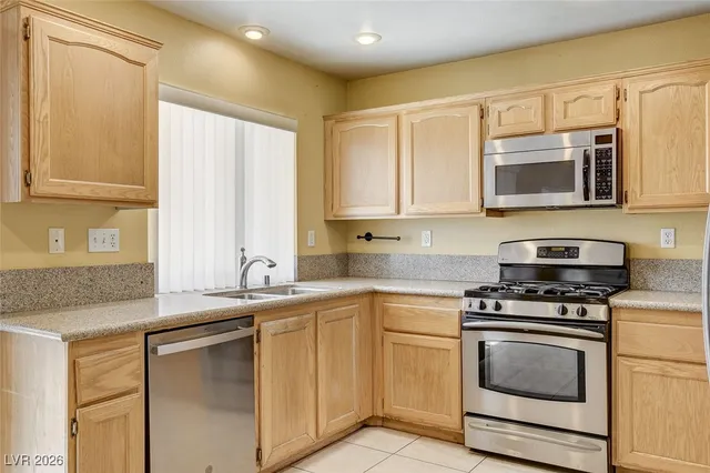 $2,150 | 10241 Anoka Avenue, Las Vegas, NV 89144