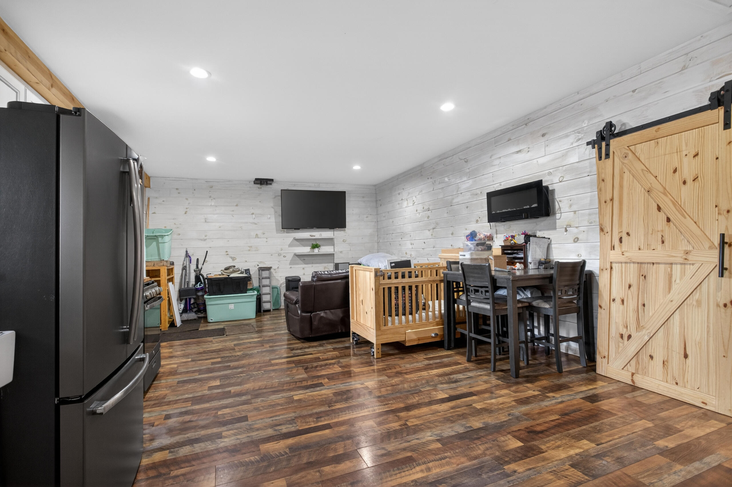 1284 Maplegrove Road Jackson, MI 49201 - Photo 12 of 45 0N0A0648