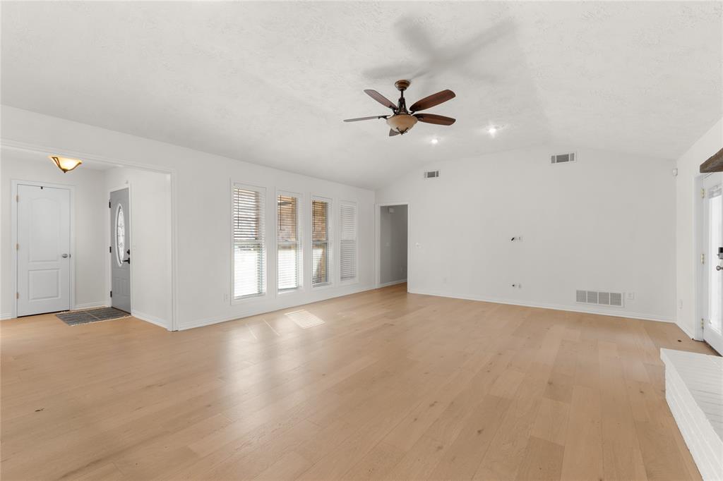 609 Lake Ridge Drive Allen, TX 75002 - Photo 8 of 29