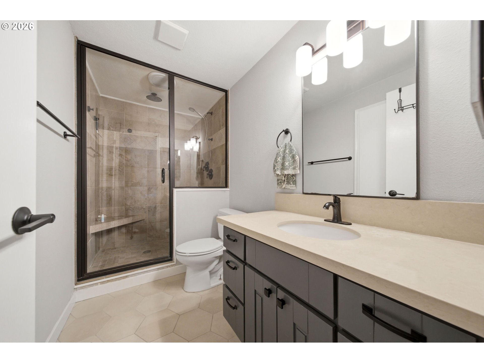 5620 South Riverside Lane, Unit 1 Portland, OR 97239 - Photo 31 of 45