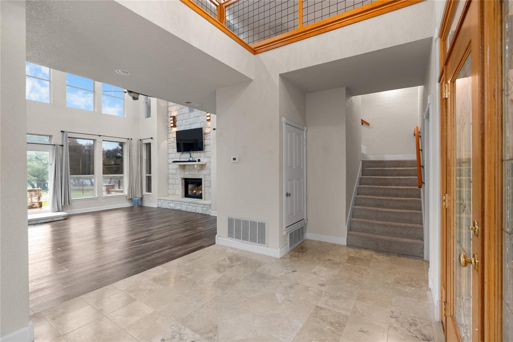 400 Indian Hills Road Gatesville, TX 76528 - Photo 27 of 38 en view interior of the house and wooden floor