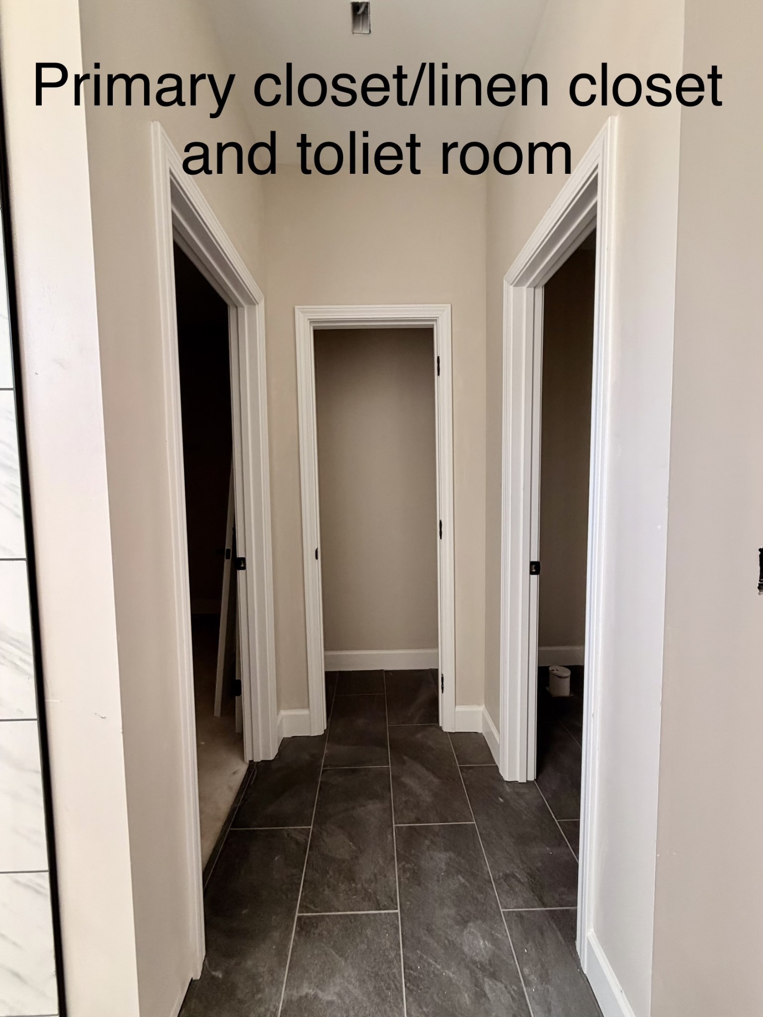 1238 Breeden Road Charlotte, TN 37036 - Photo 15 of 24 a view of a hallway with wooden floor