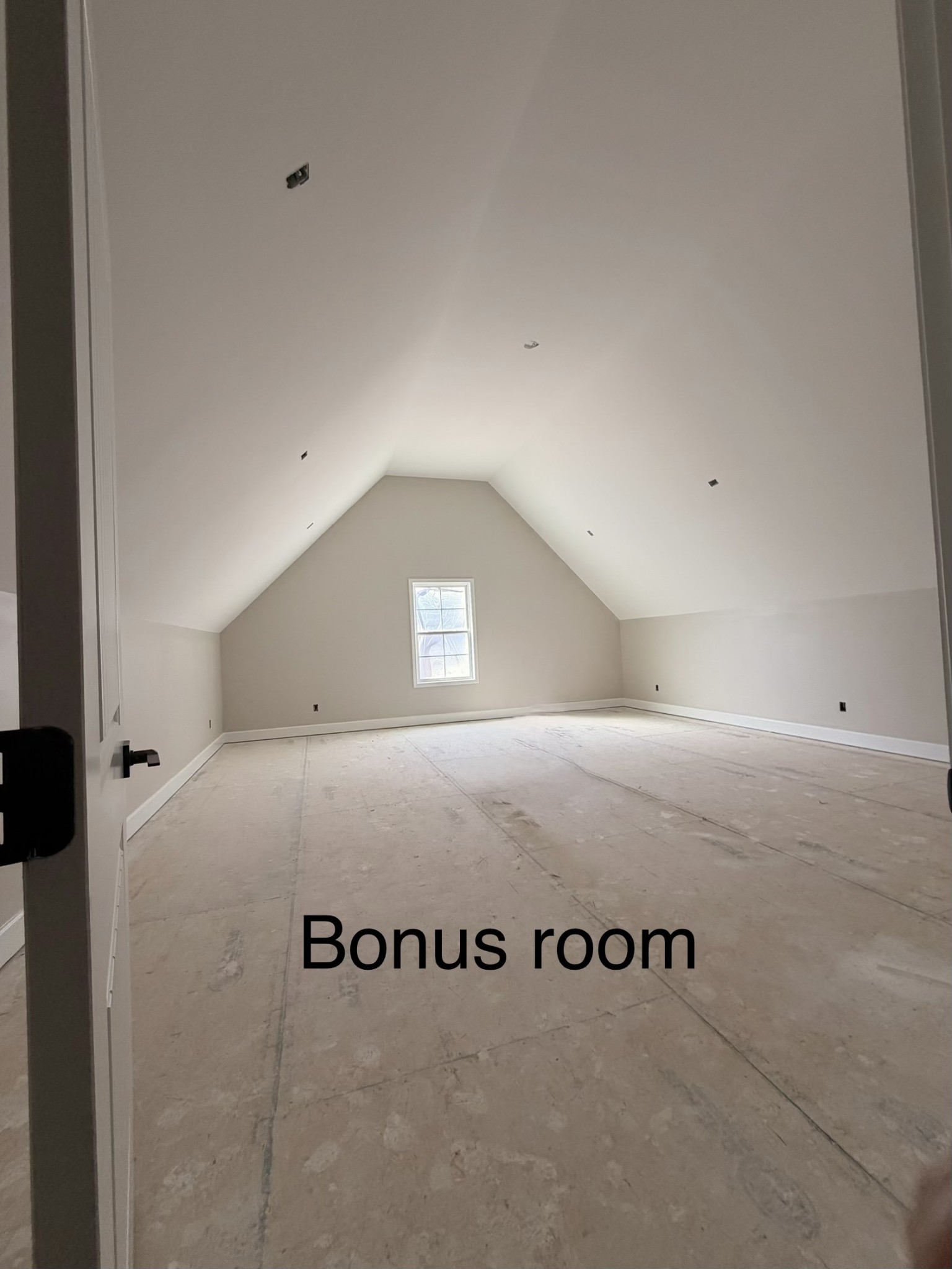 1238 Breeden Road Charlotte, TN 37036 - Photo 18 of 24 a view of an empty room